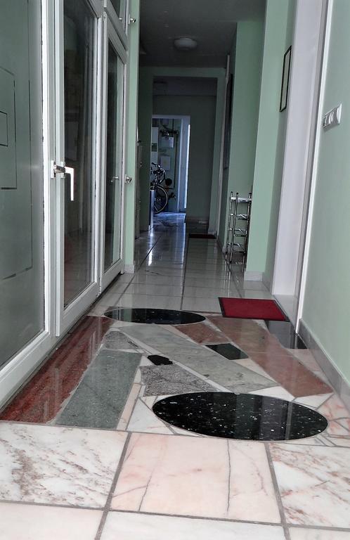 Temporary Living Apartment เบรเมน ภายนอก รูปภาพ